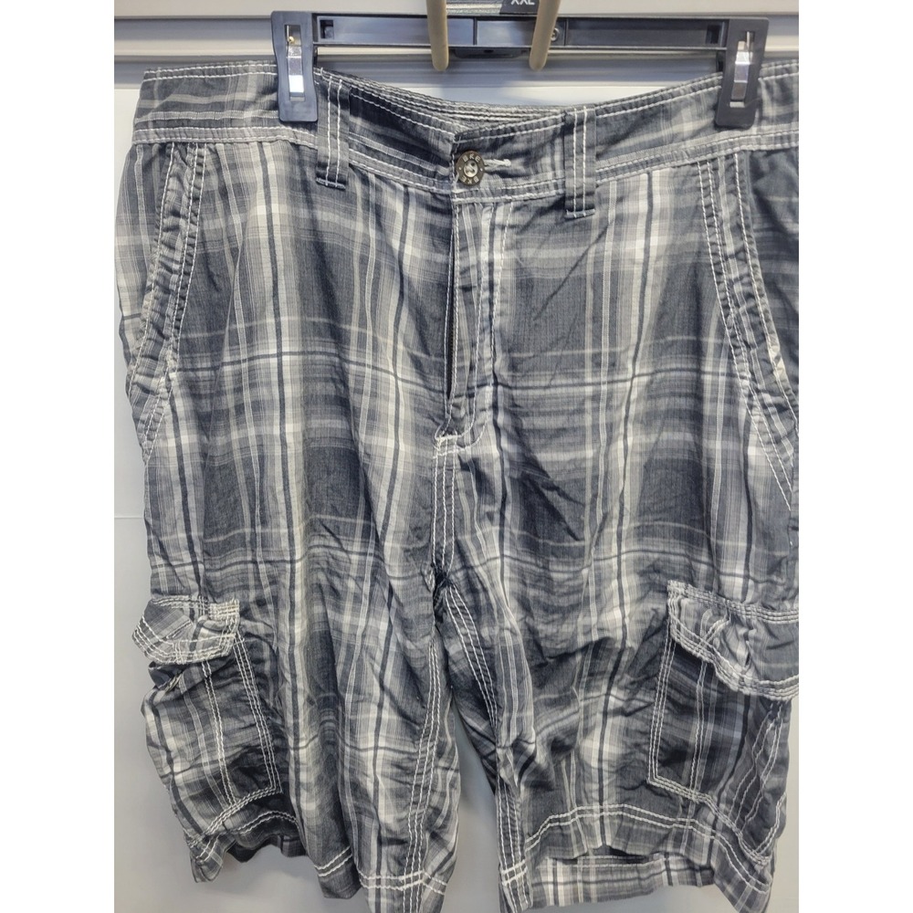 BKE Athletic Fit Marshall Plaid Cargo Shorts Size 36 Waist 24 Outseam Black Grey